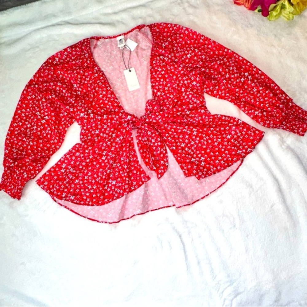 Floral tie front top
